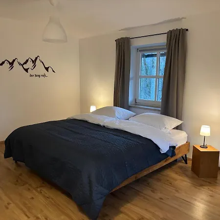 Rosenhäusl Apartment